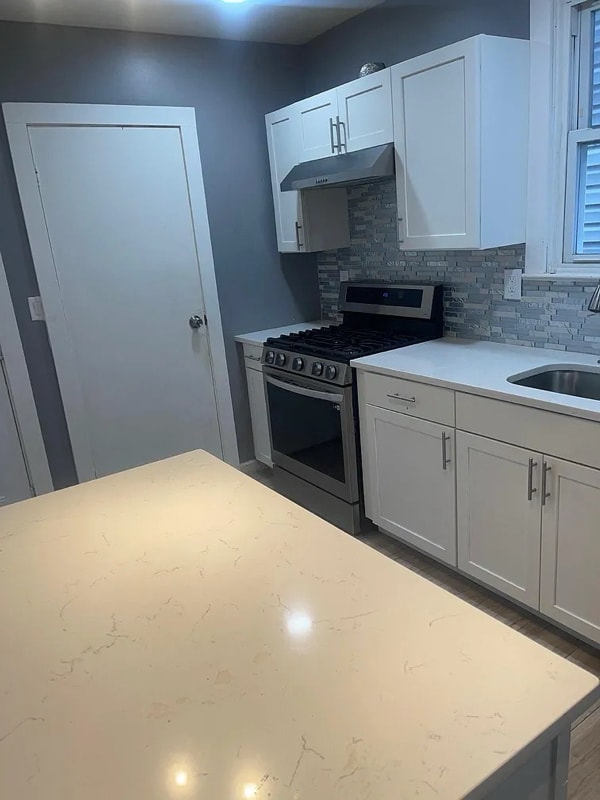 Building Photo - 36 Lincoln Pl