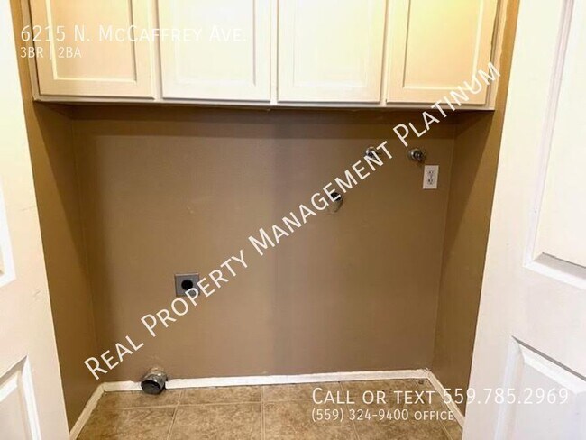 Building Photo - 6215 N McCaffrey Ave