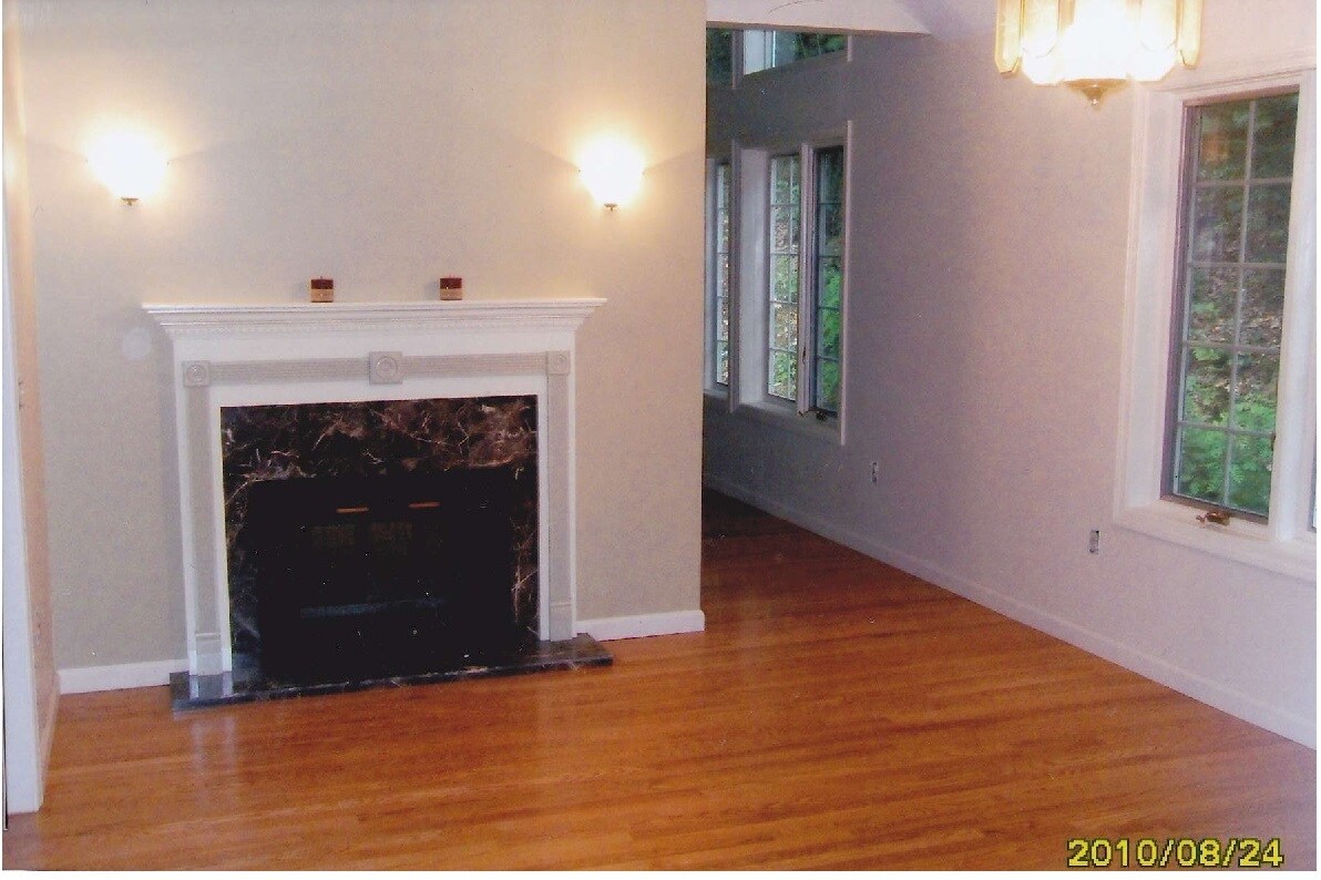 FIREPLACE - 100 Winterbourne Ln