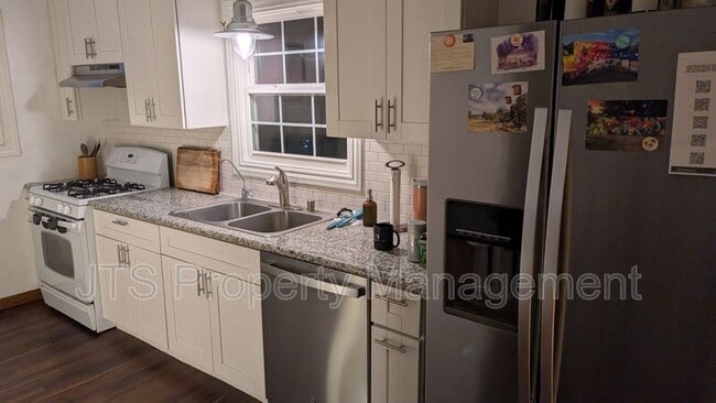 Building Photo - 3107 Del Paso Blvd