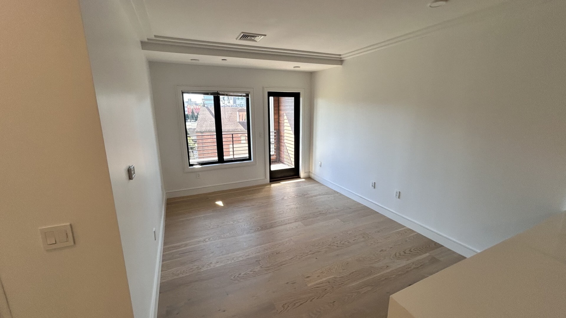 Building Photo - 11 Lothrop St