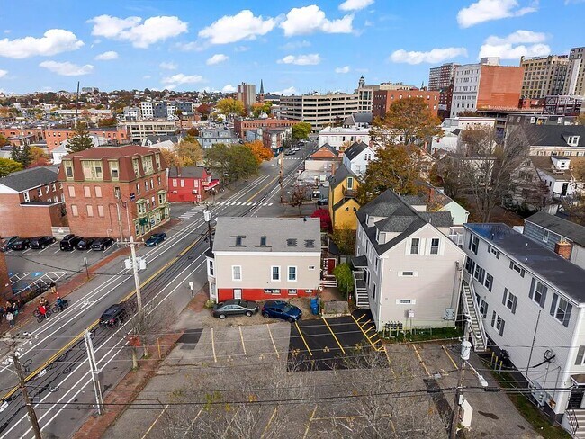 Building Photo - 58 Portland St
