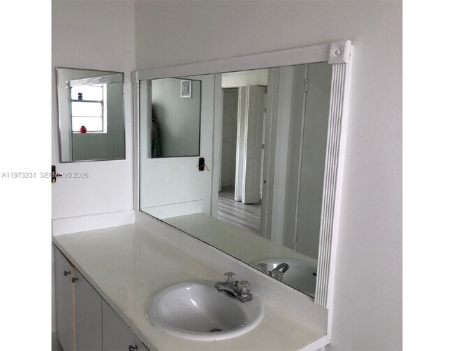 Building Photo - 17255 SW 95th Ave