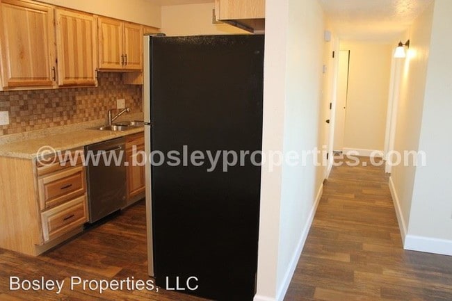 Building Photo - 1524 20th St S