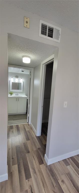 Building Photo - 1972 Lake Atriums Cir