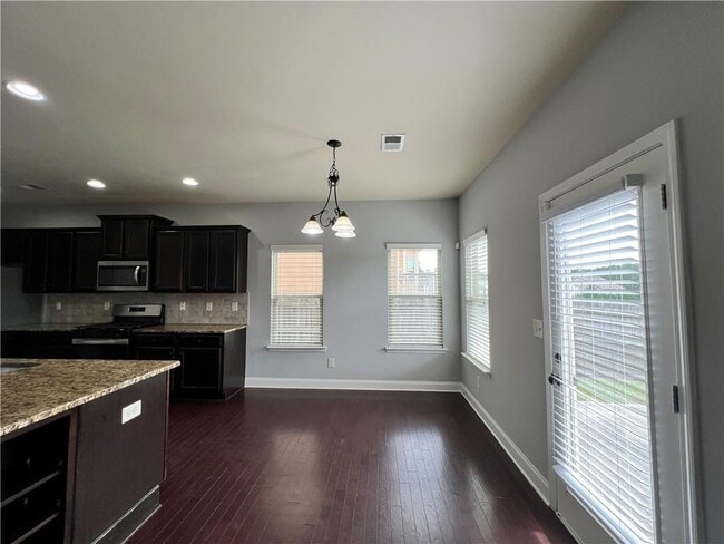 Building Photo - 3522 Fallen Oak Dr