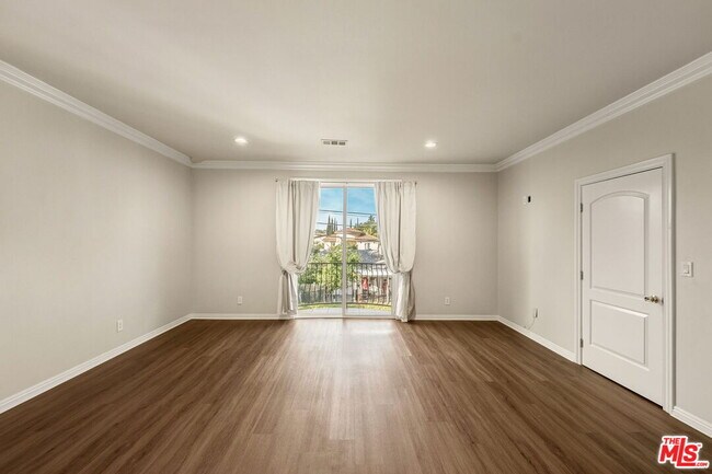 Building Photo - 5217 Etiwanda Ave