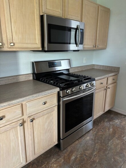 Building Photo - 3110 Palomino Way