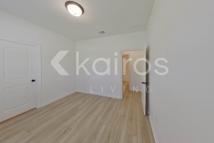 Building Photo - 103 Carencro St
