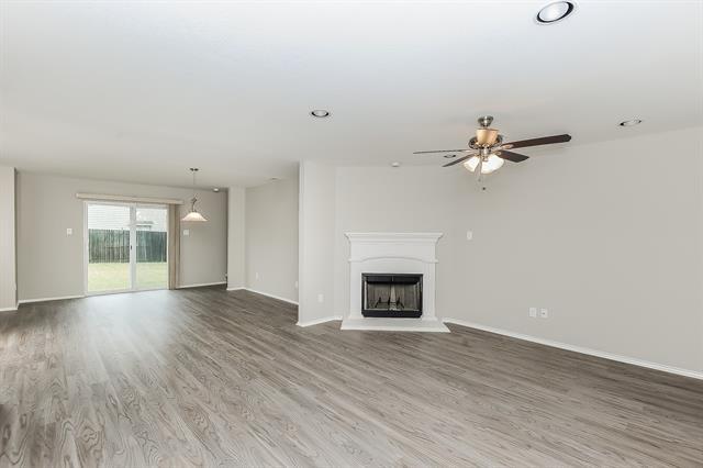 Building Photo - 8536 Star Thistle Dr