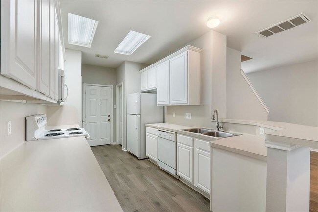 Building Photo - 123 N Camellia Grove Cir
