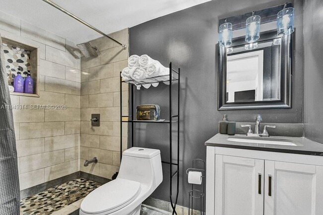 Building Photo - 4722 SW 5th St