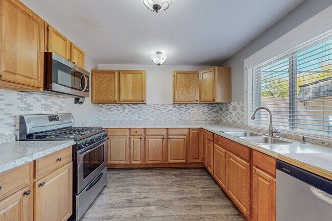 Building Photo - North Valley Casita 2 Bedroom 1 Bath
