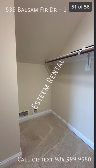 Building Photo - 535 Balsam Fir Dr