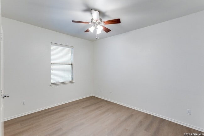 Building Photo - 126 Split Rail Dr