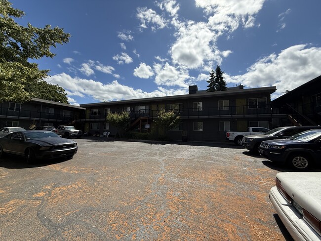 Building Photo - Cathedral Park Apartments