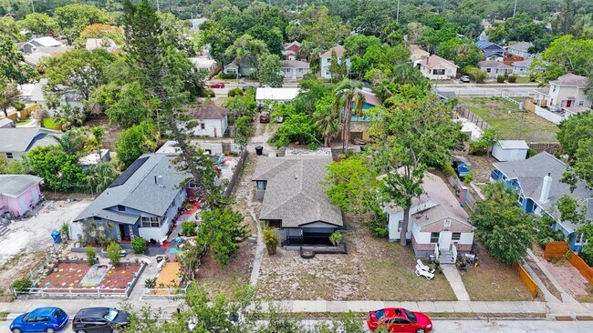 Building Photo - 1230 9th Ave S