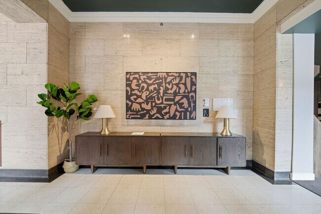 Building Photo - 417 S Dearborn St