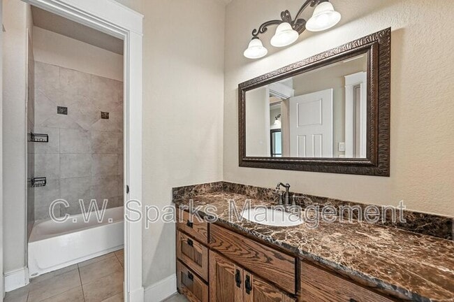 Building Photo - 5535 Willis Ave