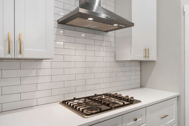 Building Photo - Available Now! Like New 4-Bed, 3-Ba in Durham w/ First Floor Bedroom!