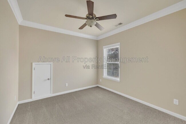 Building Photo - 2 Horton Grove Ct