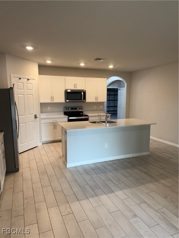 Building Photo - 3833 NE 17th Ave