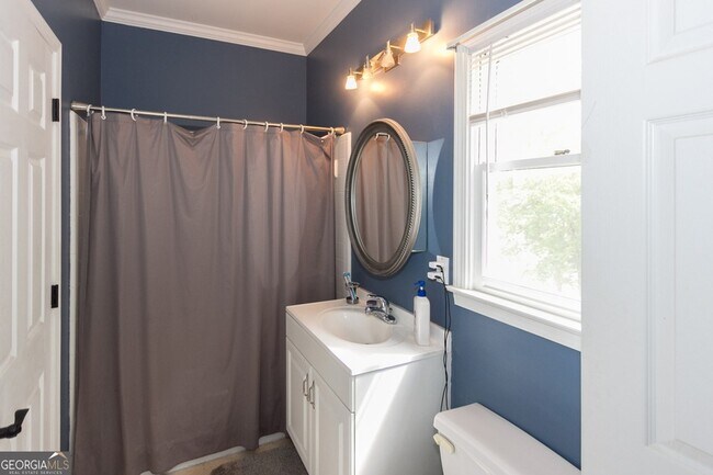 Building Photo - 5166 Wheeler Dr