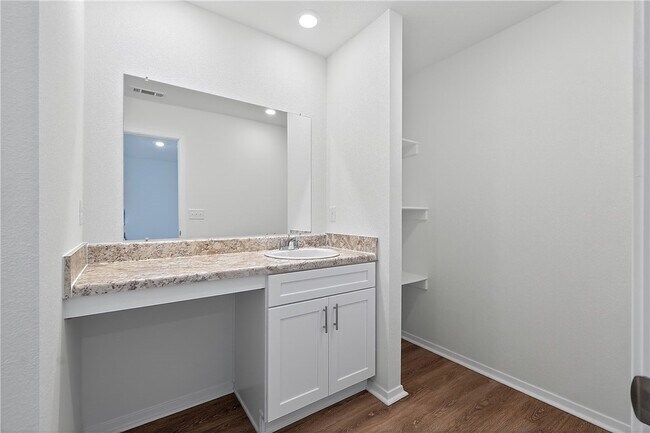 Building Photo - 6800 SW Dignity Ave