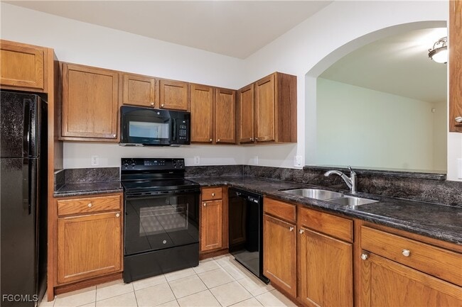 Building Photo - 3217 Antica St