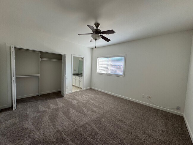 Building Photo - 11842 Taylorcrest Rd