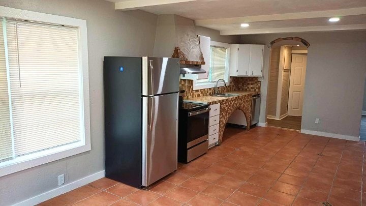 Building Photo - 5742 S Quincy Ave