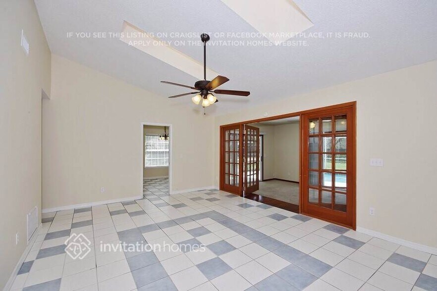 Building Photo - 145 Kelso Ct