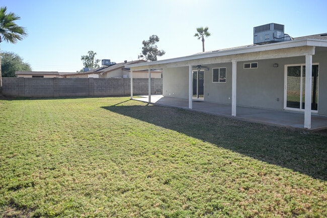 Building Photo - 19601 N 33rd Ave