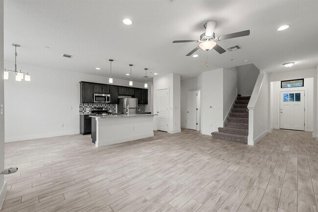 Building Photo - 12317 Maypole Bend
