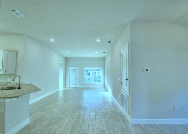 Building Photo - 2358 Friendly Confines Rd