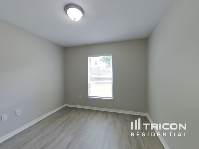 Building Photo - 1371 Winged Foot Dr