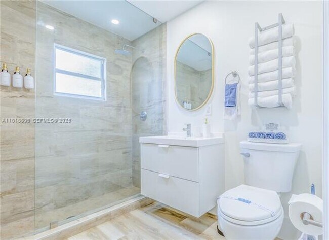 Building Photo - 1762 NW 15th St