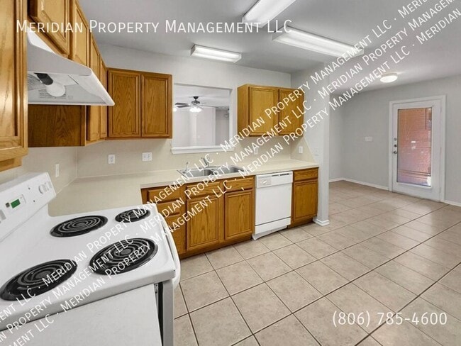 Building Photo - 531 N. Clinton-