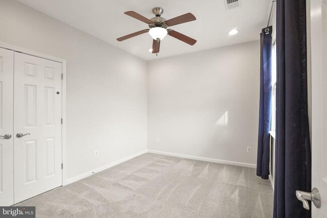 Building Photo - 8857 Yellow Hammer Dr