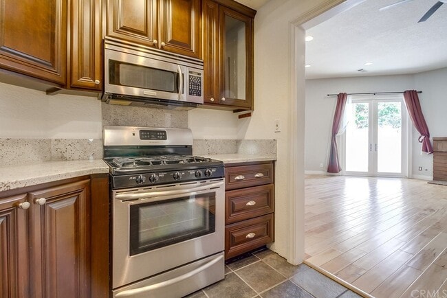 Building Photo - 24351 Marquis Ct
