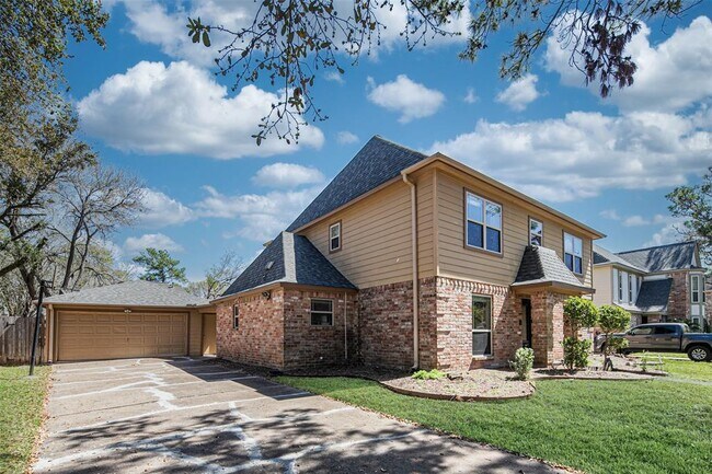 Building Photo - 2007 Shadowbriar Dr