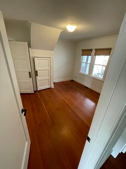 Bedroom - 920 Gravenstein Ave