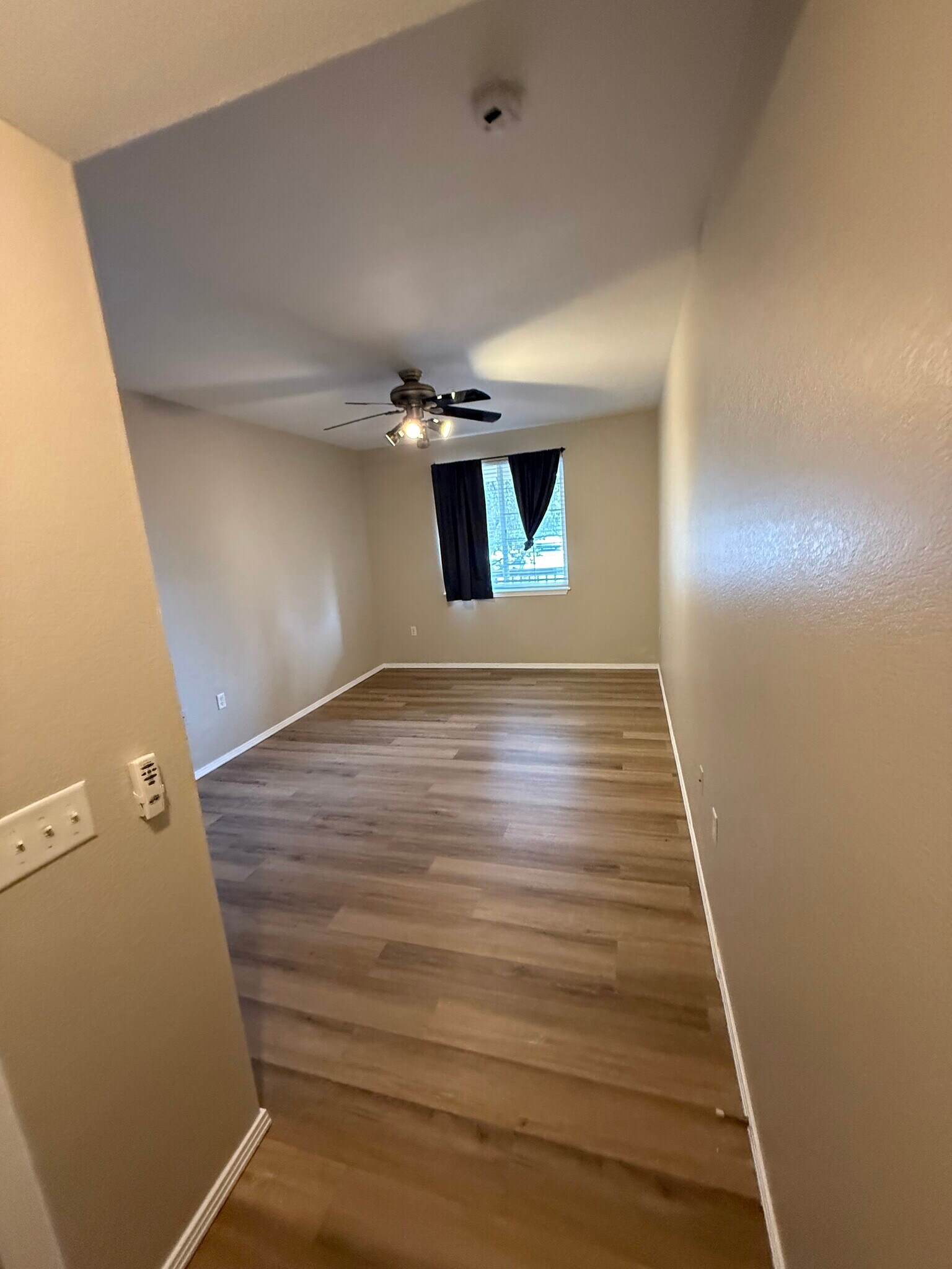 Master Bedroom - 3002 West Elizabeth Street