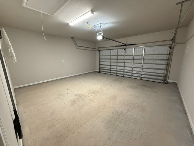 Building Photo - Spacious 4BR, 2BA Home in coveted Cambre Oaks Subdv - Gonzales