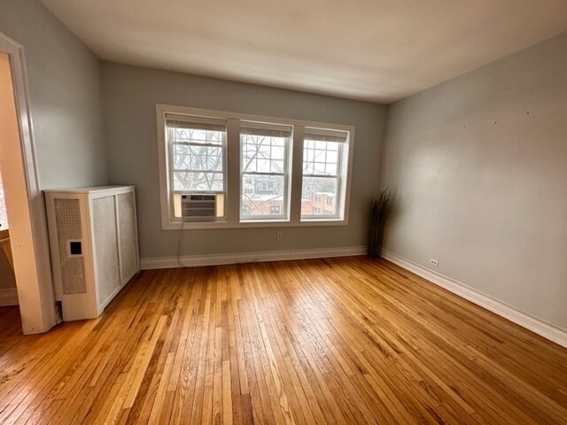 Building Photo - 5463 S Ingleside Ave