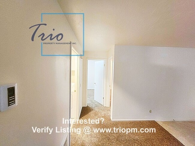 Building Photo - 817 E 35th Pl