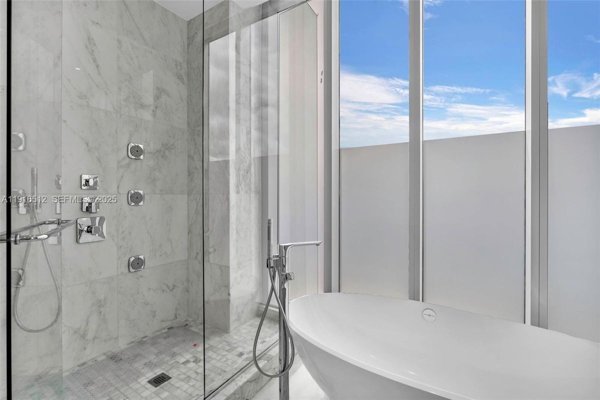 Building Photo - 9501 Collins Ave