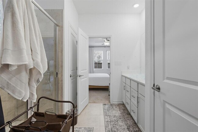 Building Photo - 203 Stinchcomb Rd