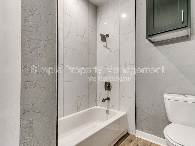 Building Photo - 2605 N Robinson Ave