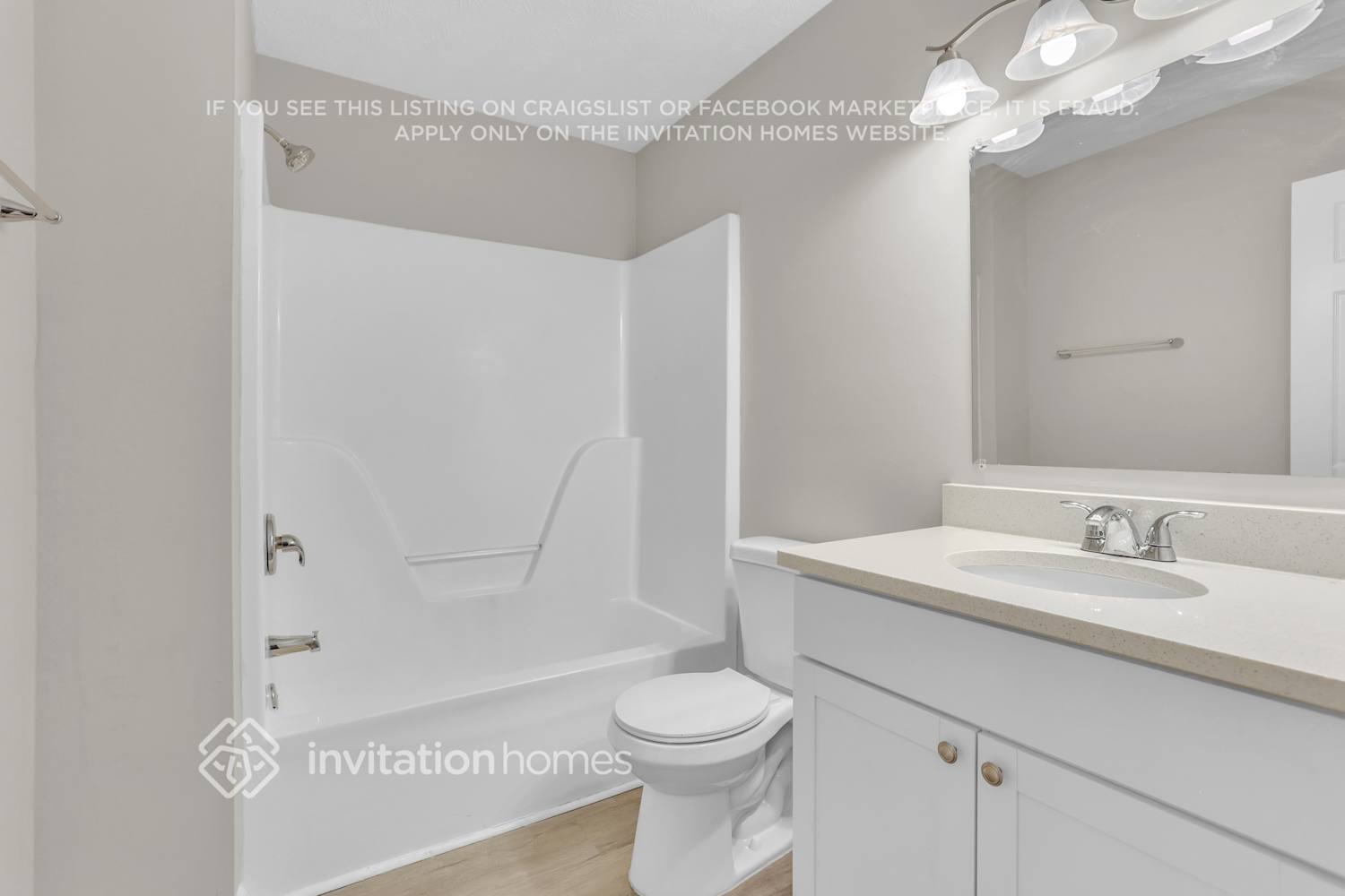 Building Photo - 1242 S Indian Creek Dr